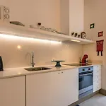 Jardim Do Embaixador Apartments By Lovelystay Lissabon