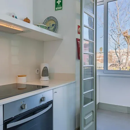 Jardim Do Embaixador By Lovelystay Appartement Lisboa